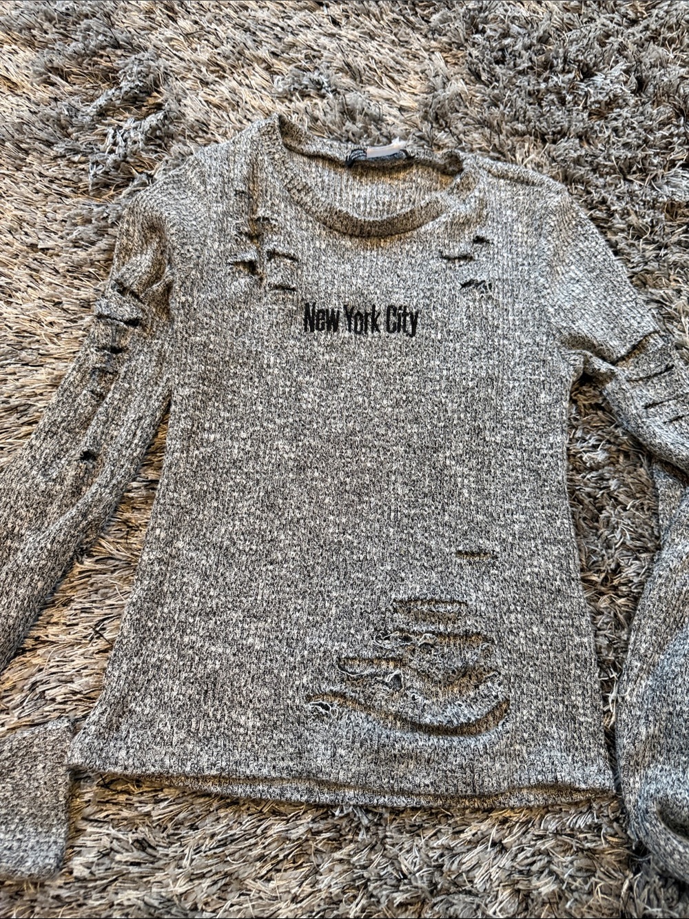 New York City Distressed Long Sleeve shirt - Gray